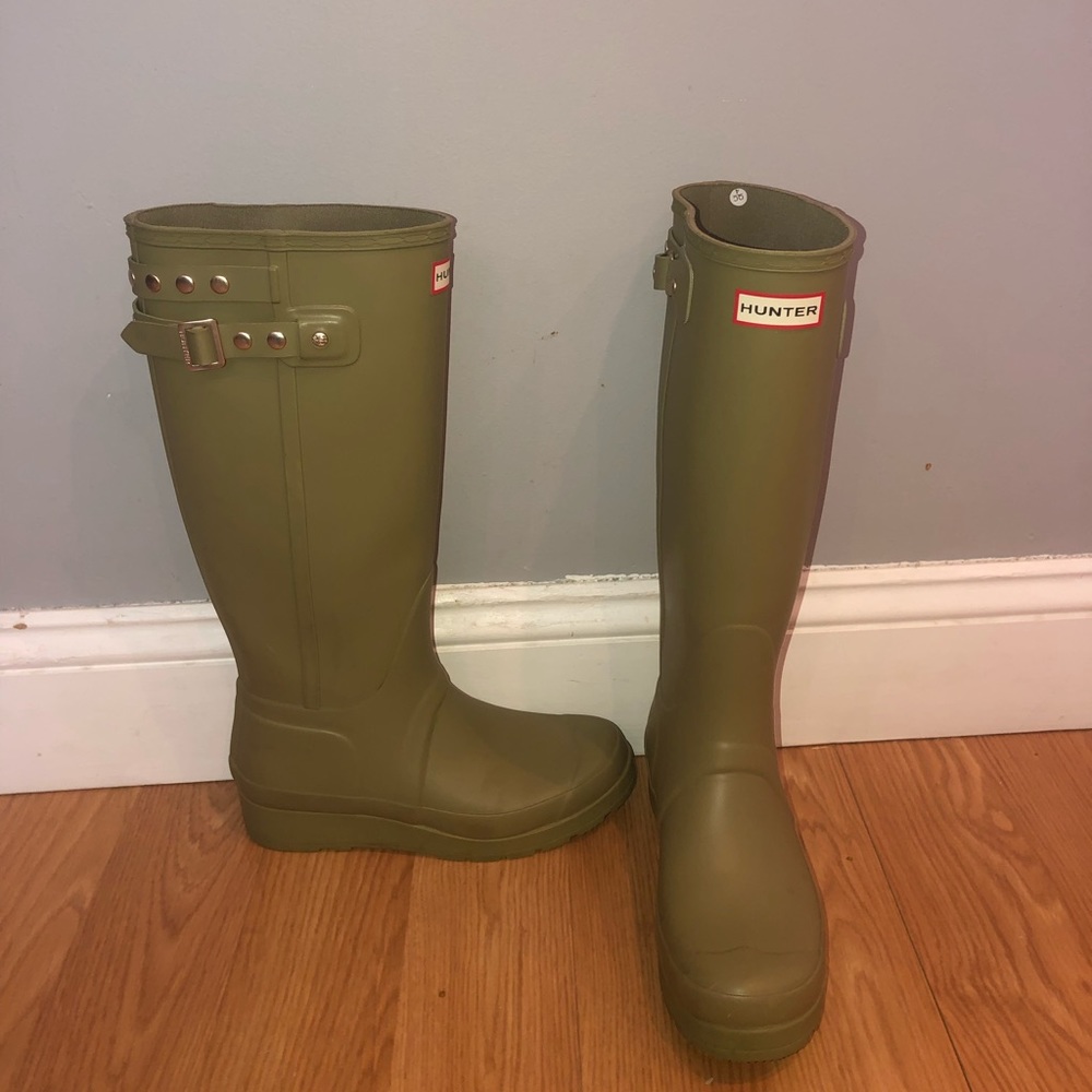 Hunter studded rain boots sz 7